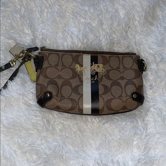 Coach wristlet - Picture 1 of 2